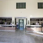 Lacqua diroma - Suítes confortáveis, Park aquático 24h - PISCINA DE ONDAS, Com roupa de cama e banho